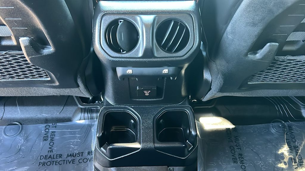 Thumbnail: 2021 Jeep Gladiator - 28