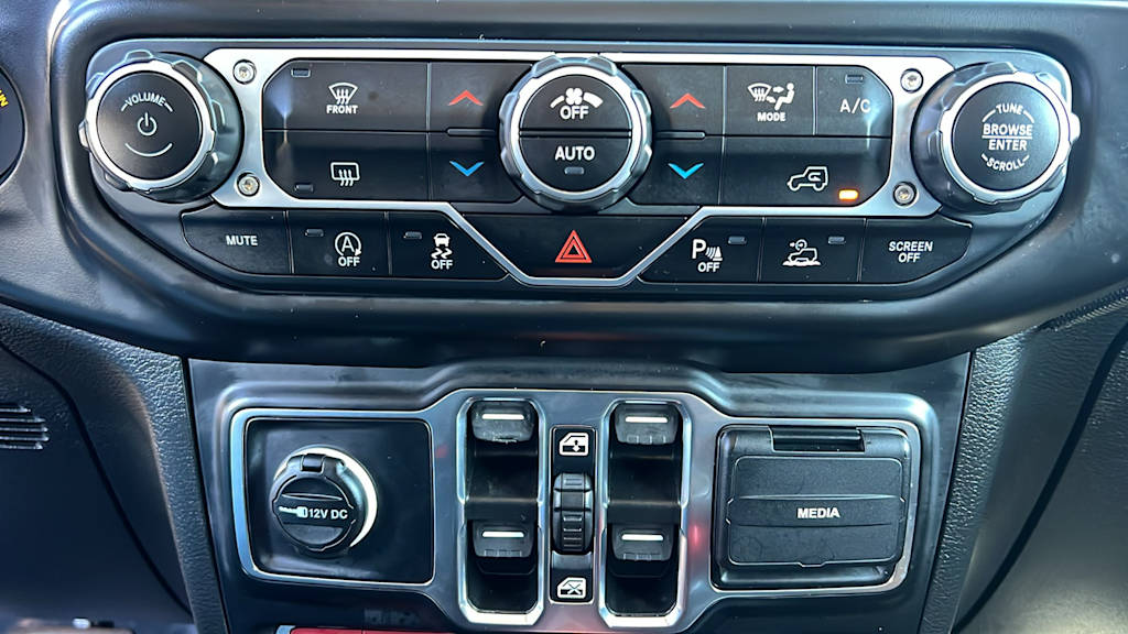 Thumbnail: 2021 Jeep Gladiator - 22