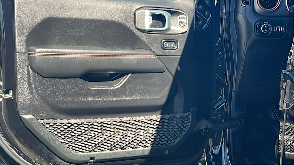 Thumbnail: 2021 Jeep Gladiator - 27