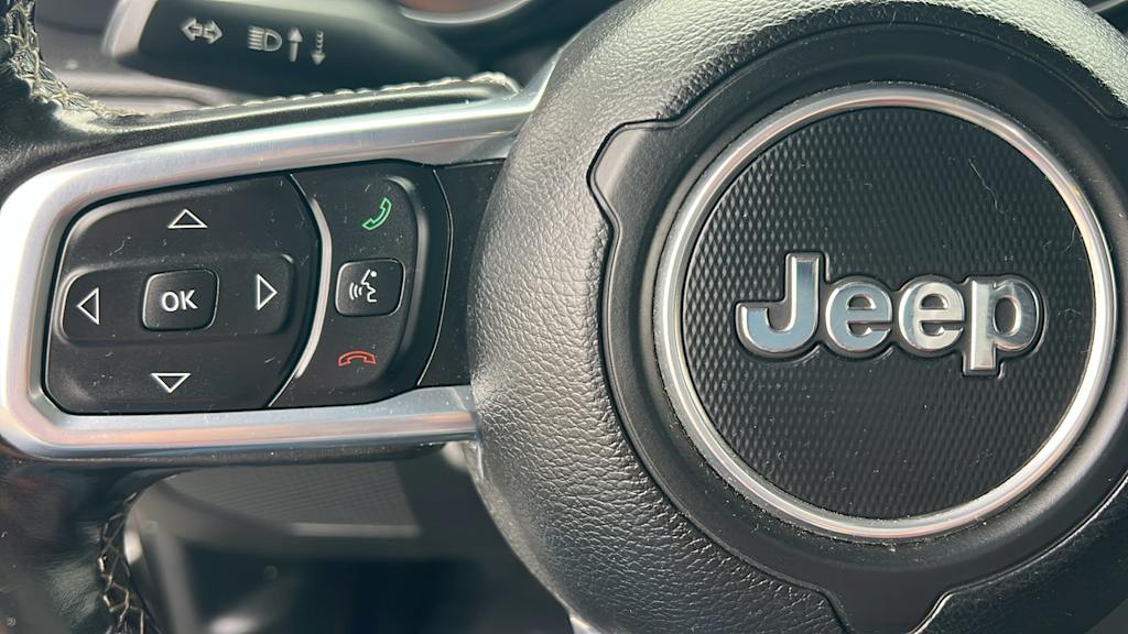 Thumbnail: 2021 Jeep Gladiator - 24