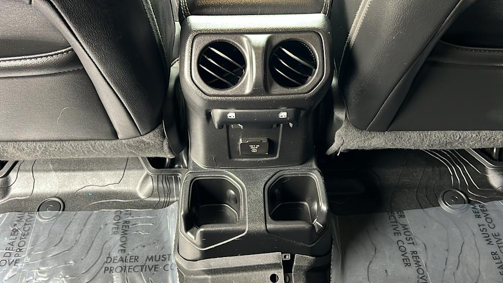 Thumbnail: 2021 Jeep Gladiator - 29
