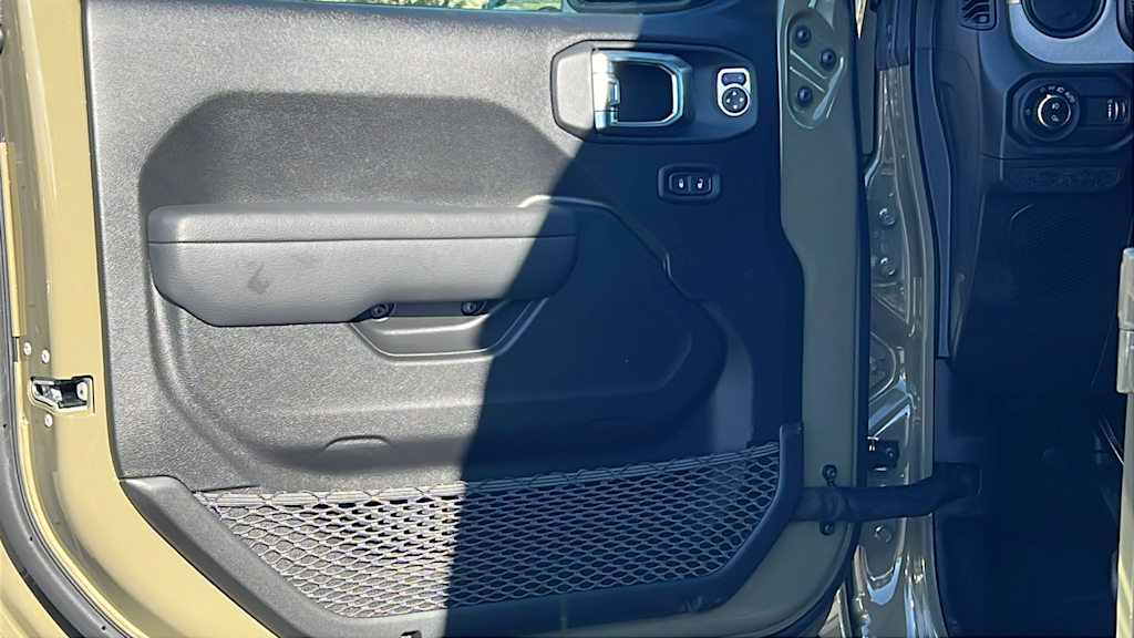 Thumbnail: 2026 Jeep Gladiator - 28