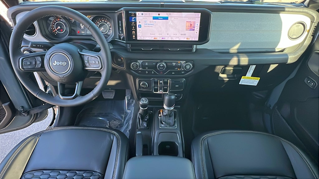 Thumbnail: 2026 Jeep Gladiator - 13