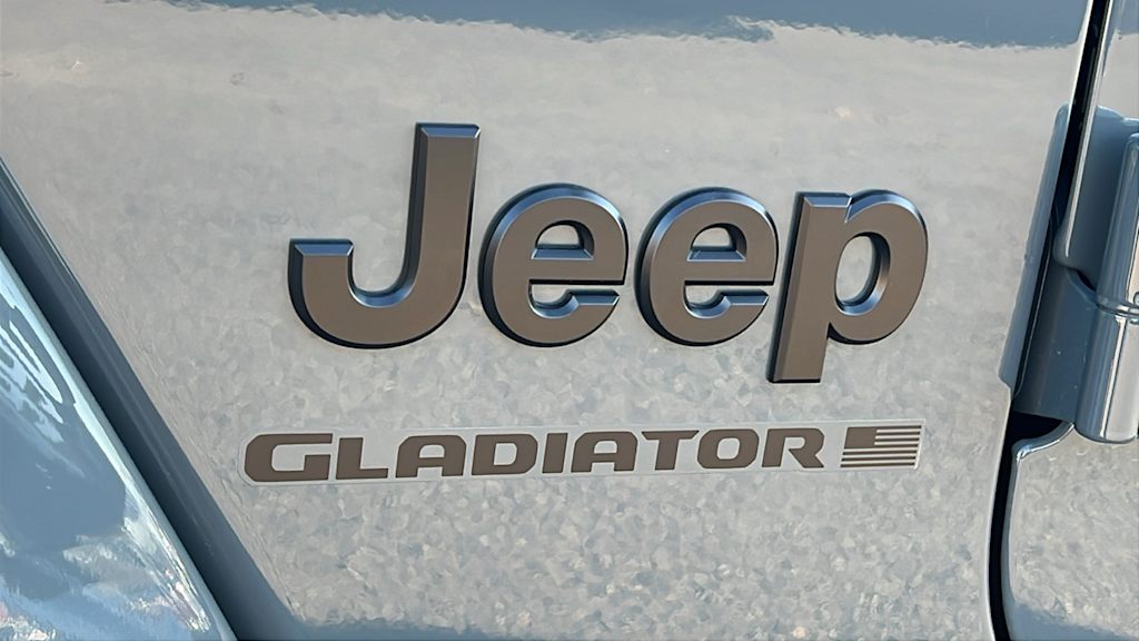 Thumbnail: 2026 Jeep Gladiator - 7