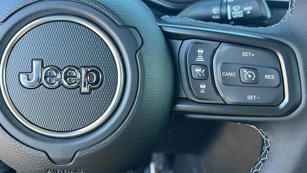 Thumbnail: 2026 Jeep Gladiator - 25