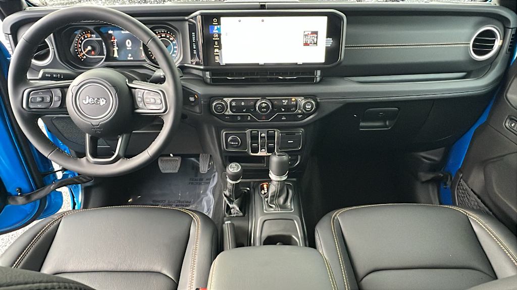 Thumbnail: 2025 Jeep Gladiator - 13