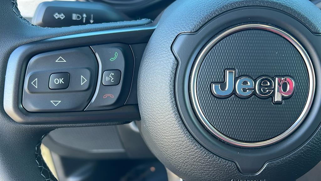 Thumbnail: 2026 Jeep Gladiator - 25