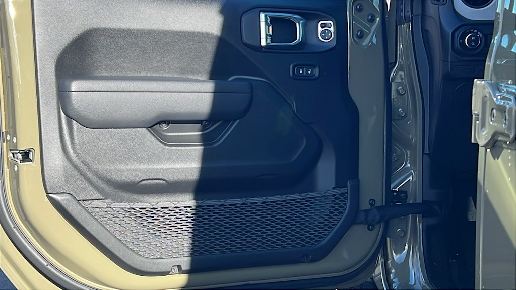 Thumbnail: 2026 Jeep Gladiator - 28