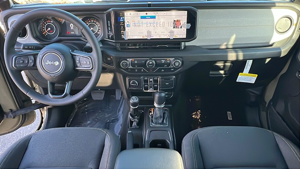 Thumbnail: 2026 Jeep Gladiator - 13
