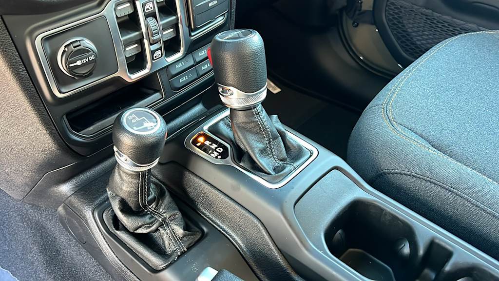 Thumbnail: 2026 Jeep Gladiator - 15