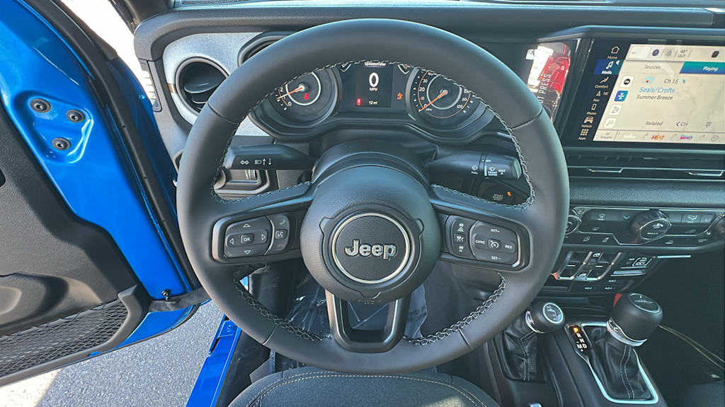 Thumbnail: 2026 Jeep Gladiator - 9