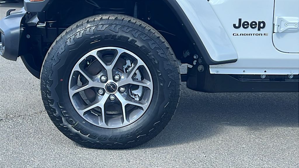 Thumbnail: 2026 Jeep Gladiator - 8