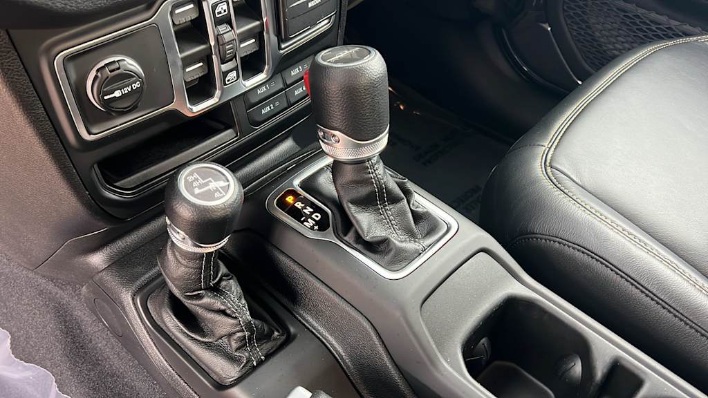 Thumbnail: 2026 Jeep Gladiator - 15
