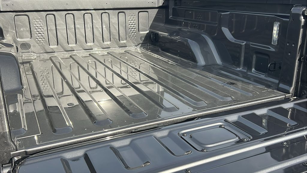 Thumbnail: 2026 Jeep Gladiator - 17