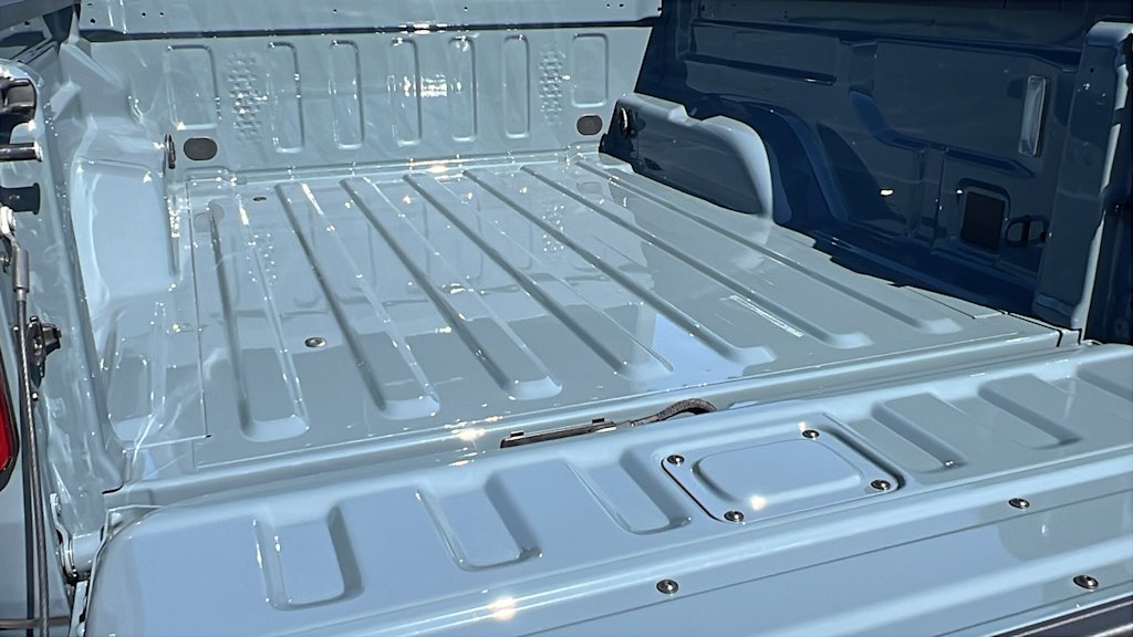 Thumbnail: 2025 Jeep Gladiator - 17