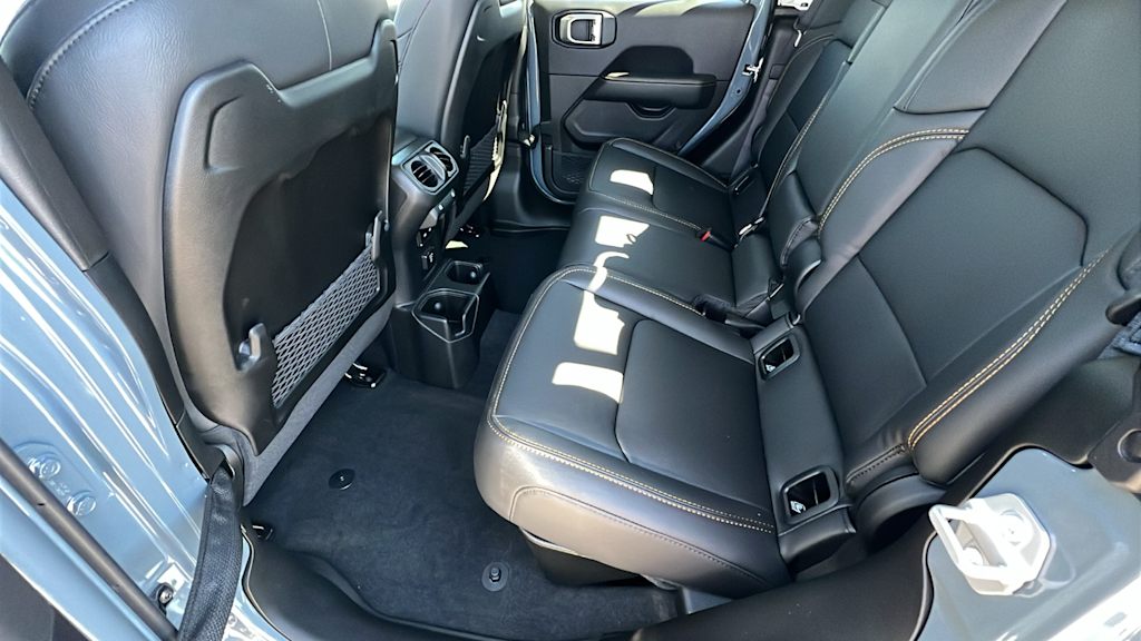 Thumbnail: 2025 Jeep Gladiator - 12