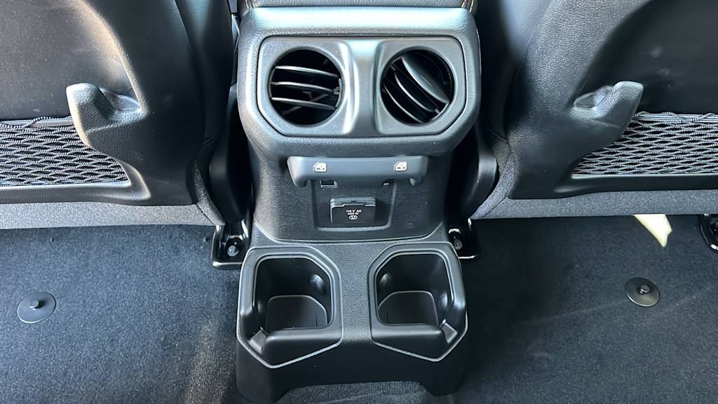 Thumbnail: 2025 Jeep Gladiator - 29