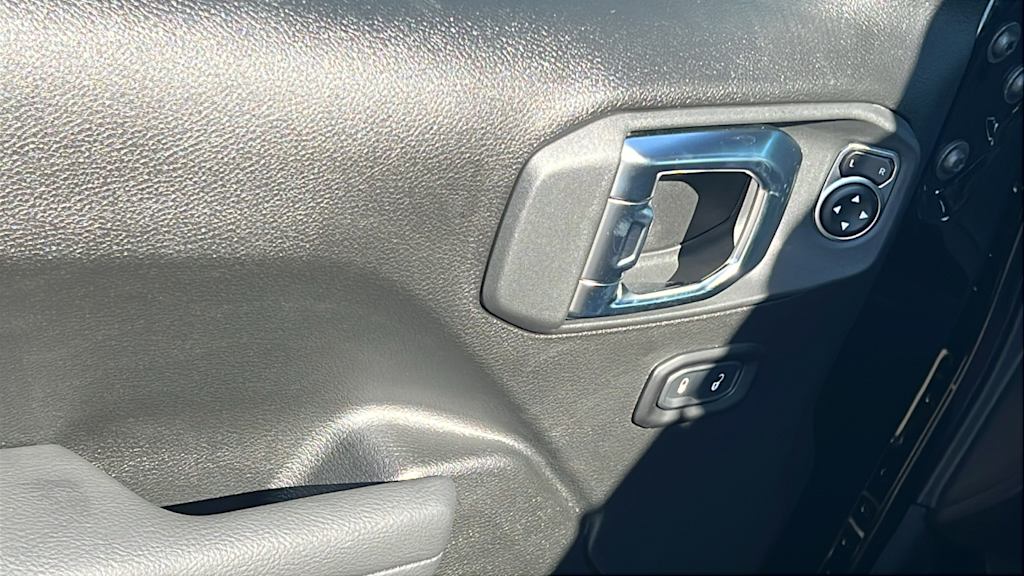 Thumbnail: 2025 Jeep Gladiator - 26