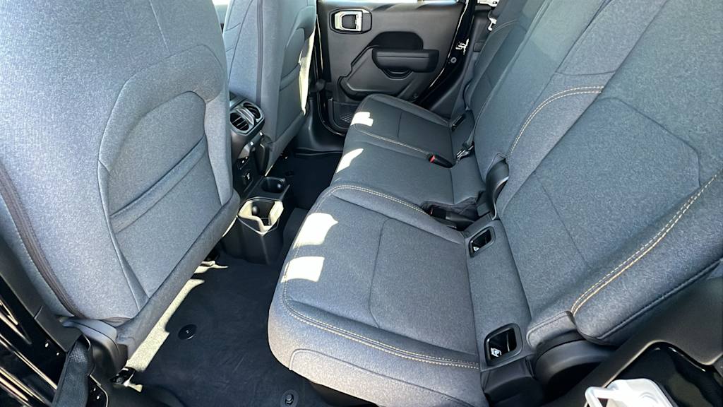 Thumbnail: 2025 Jeep Gladiator - 11