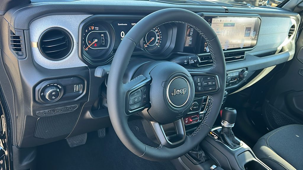 Thumbnail: 2025 Jeep Gladiator - 2