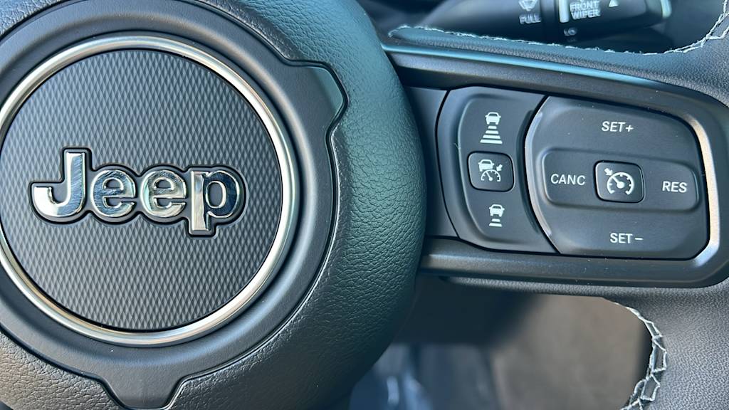 Thumbnail: 2026 Jeep Gladiator - 26