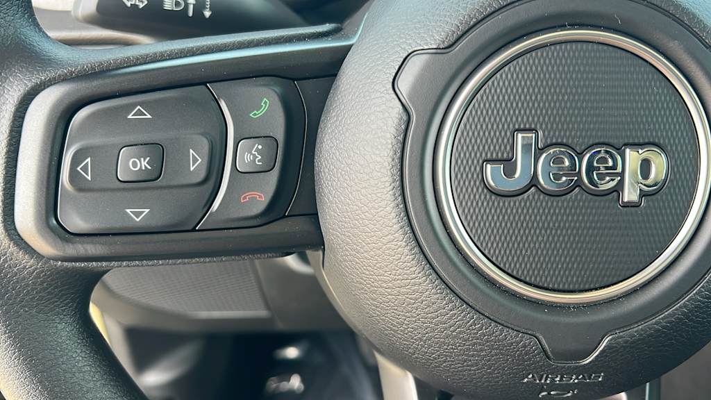 Thumbnail: 2026 Jeep Gladiator - 24