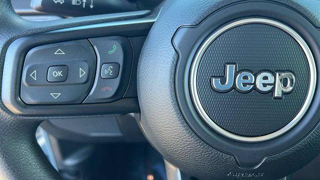 Thumbnail: 2026 Jeep Gladiator - 25
