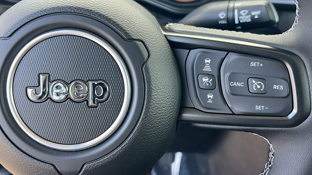 2025 Jeep Gladiator Sport 26