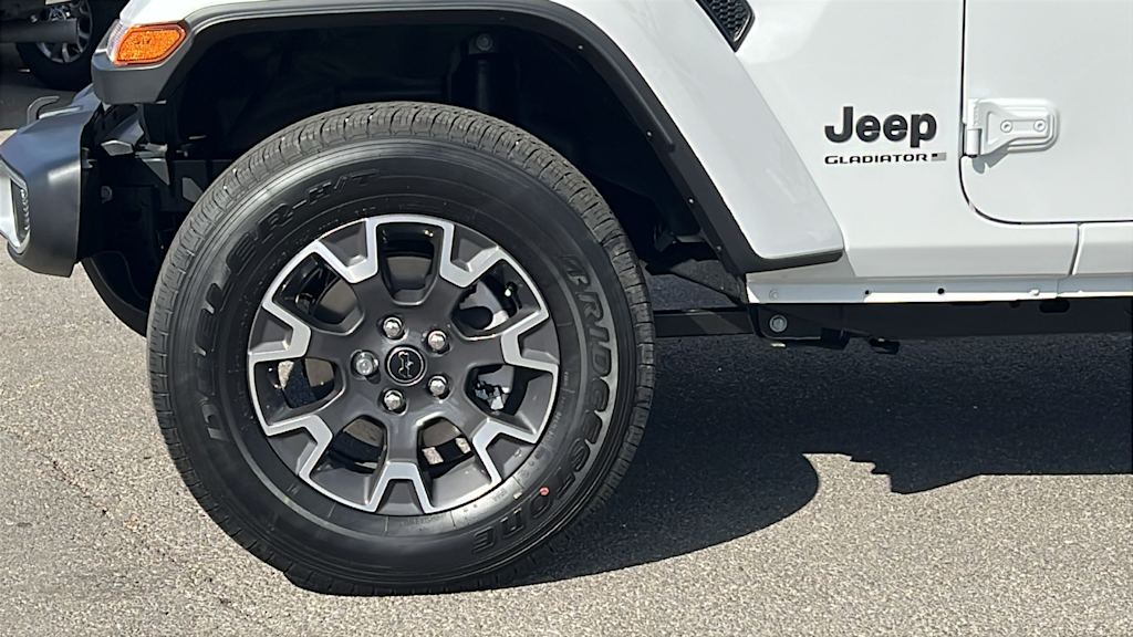 2025 Jeep Gladiator Sport 8