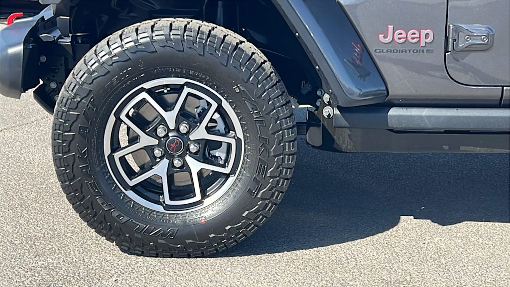 Thumbnail: 2026 Jeep Gladiator - 8