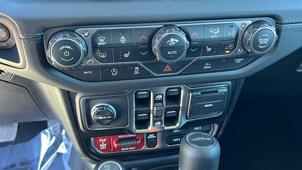 Thumbnail: 2026 Jeep Gladiator - 22