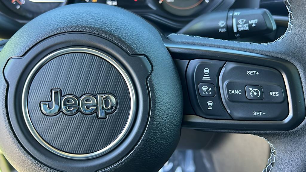 Thumbnail: 2026 Jeep Gladiator - 26