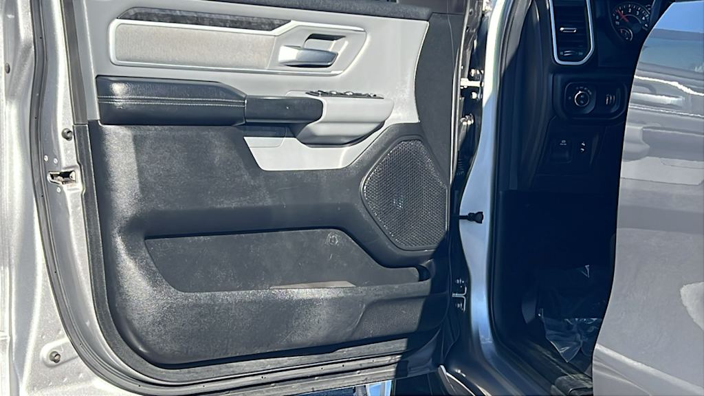 Thumbnail: 2020 RAM 1500 - 28