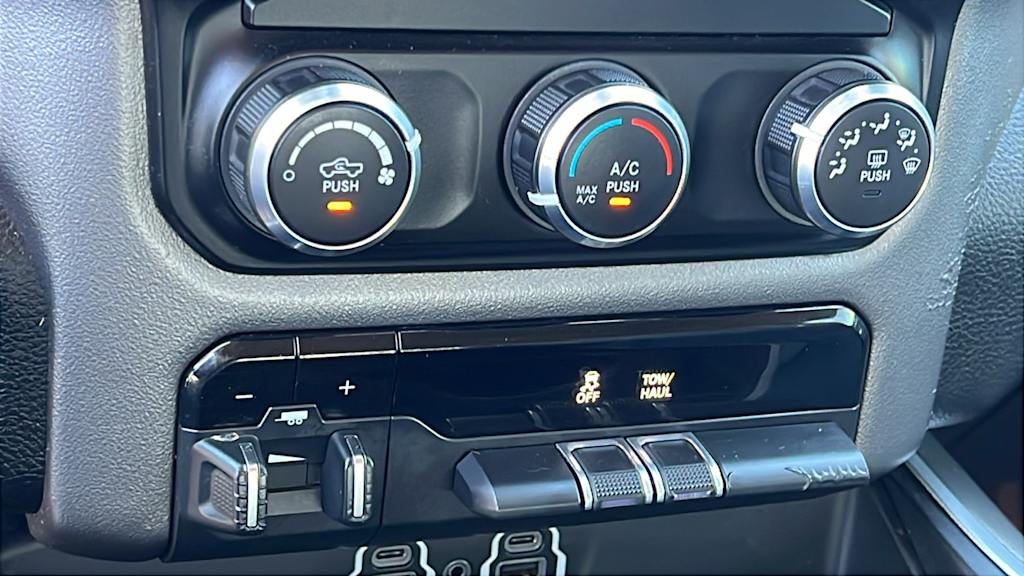 Thumbnail: 2020 RAM 1500 - 22