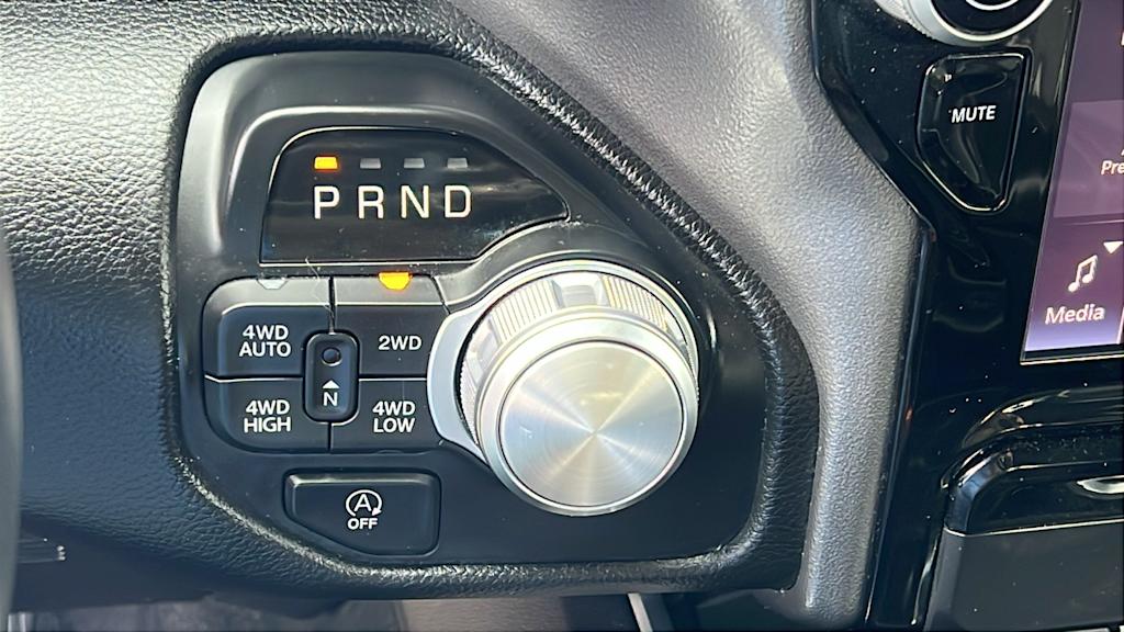 Thumbnail: 2025 RAM 1500 - 13