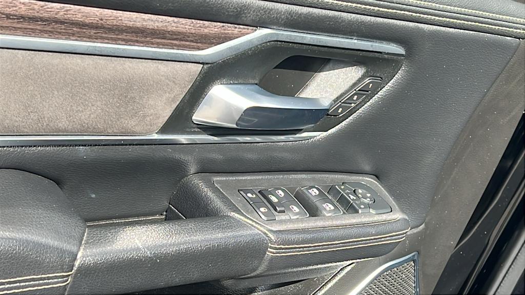 Thumbnail: 2025 RAM 1500 - 26