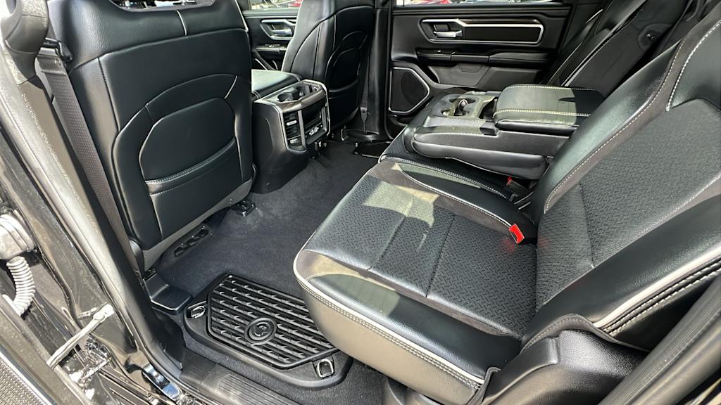 Thumbnail: 2025 RAM 1500 - 28