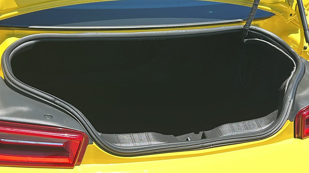 Thumbnail: 2016 Chevrolet Camaro - 28