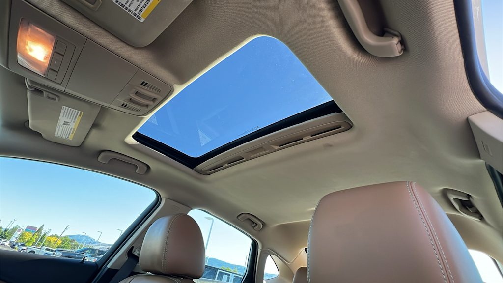 Thumbnail: 2013 Buick Verano - 31