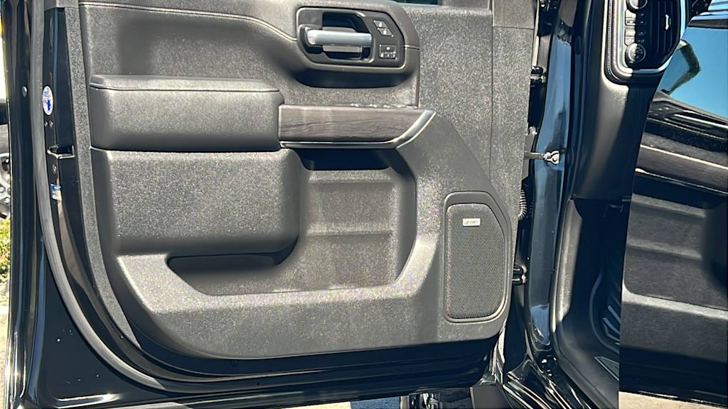 Thumbnail: 2020 Chevrolet Silverado 2500 - 28