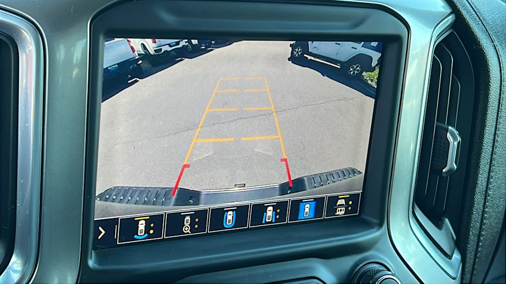 Thumbnail: 2020 Chevrolet Silverado 2500 - 23