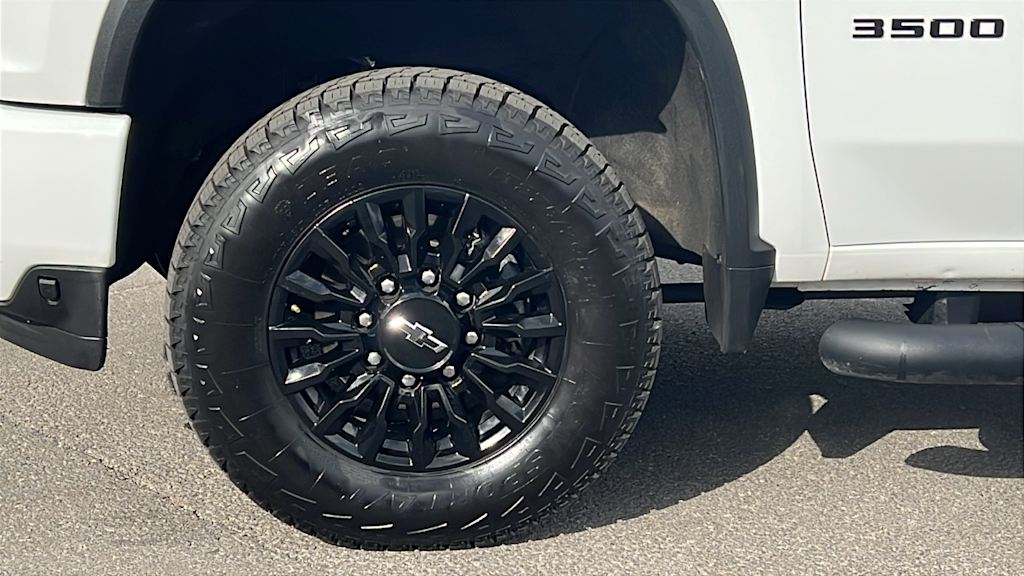 2022 Chevrolet Silverado 3500 LT 8