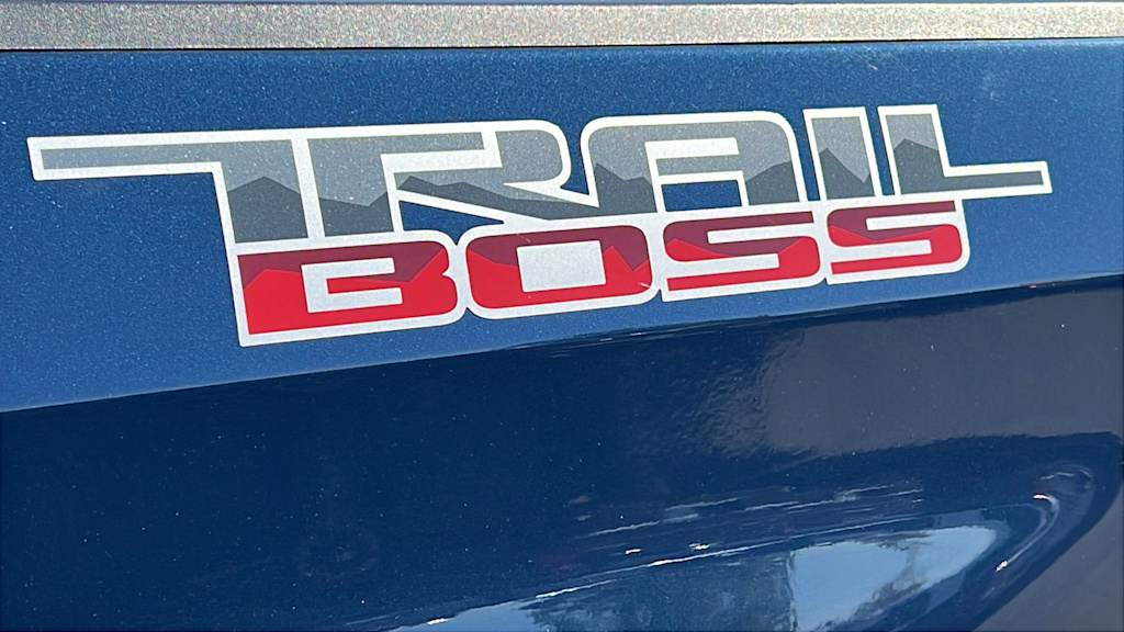 Thumbnail: 2021 Chevrolet Silverado 1500 - 32