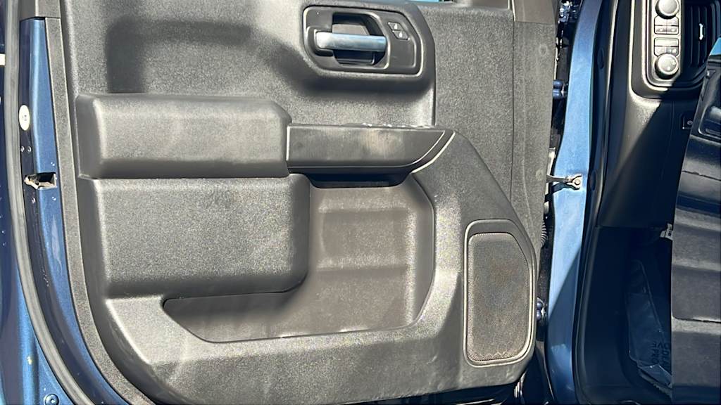 Thumbnail: 2021 Chevrolet Silverado 1500 - 29