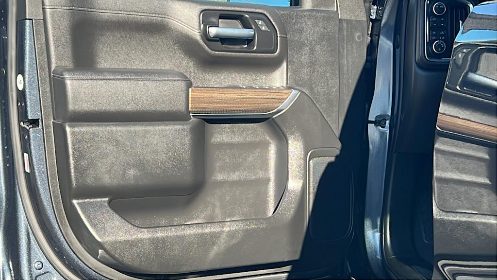 Thumbnail: 2021 Chevrolet Silverado 1500 - 29
