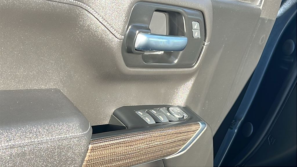 Thumbnail: 2021 Chevrolet Silverado 1500 - 28