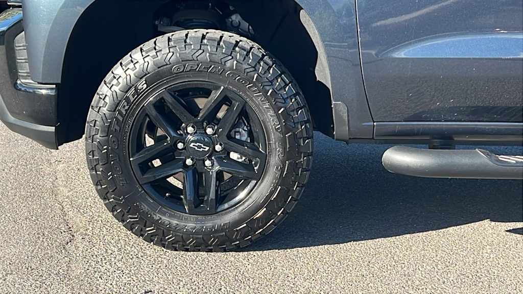 Thumbnail: 2021 Chevrolet Silverado 1500 - 8