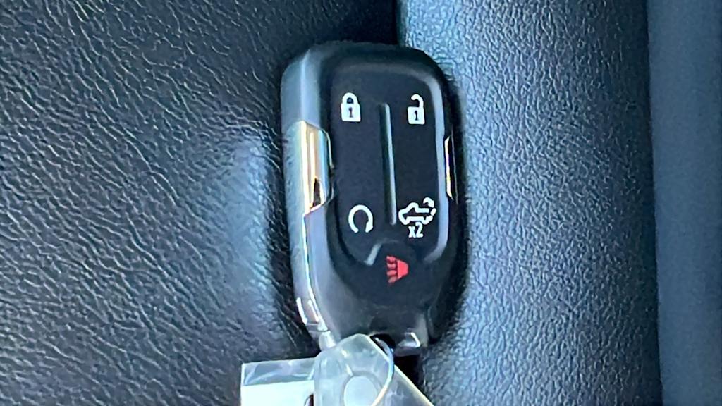 Thumbnail: 2020 Chevrolet Silverado 1500 - 17