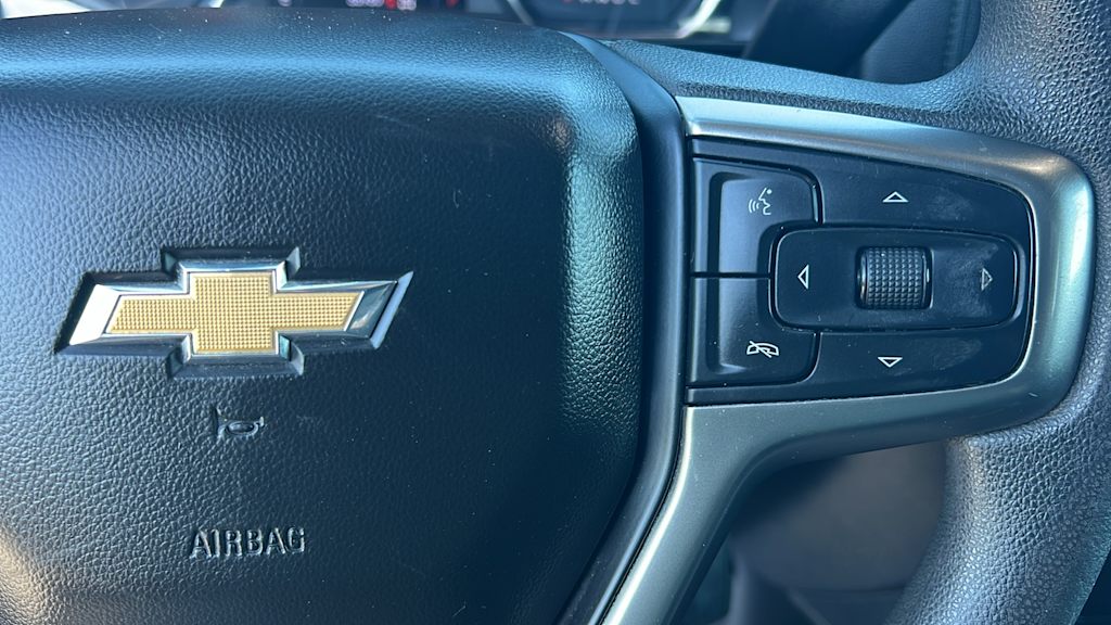 Thumbnail: 2020 Chevrolet Silverado 1500 - 26