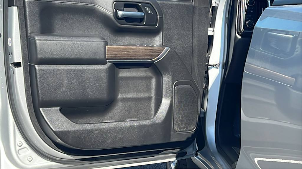 Thumbnail: 2020 Chevrolet Silverado 1500 - 28